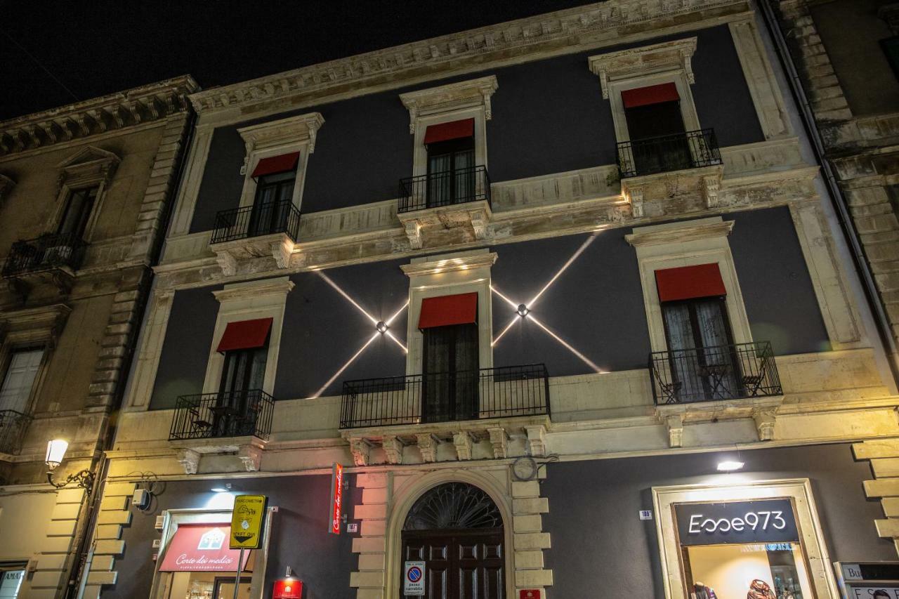Corte Dei Medici - Palace カターニア エクステリア 写真