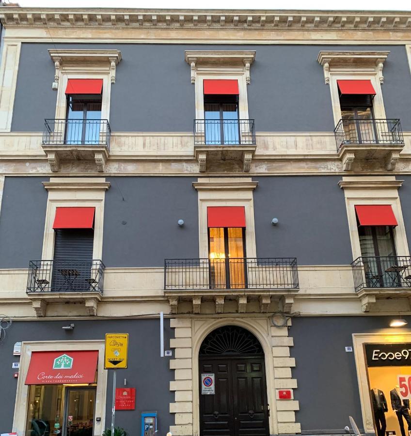 Corte Dei Medici - Palace カターニア エクステリア 写真